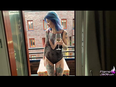 ❤️ Ragazza tremenda chì succhia cù una bocca è cazzo appassionatamente sottu à u celu apertu ❤ Porno à co.novoporn-com.ru